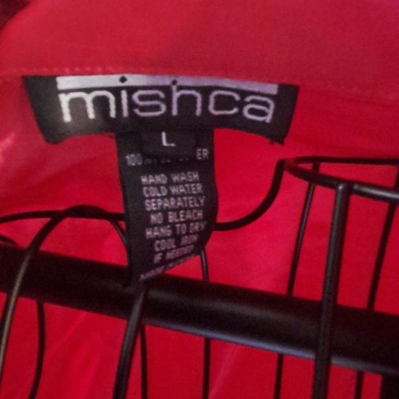 Beautiful red front tie shirt.  Size large. - Picture 4 of 4